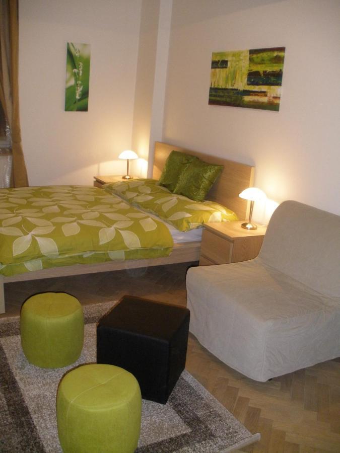 Apartments Tronicek Prag Rum bild